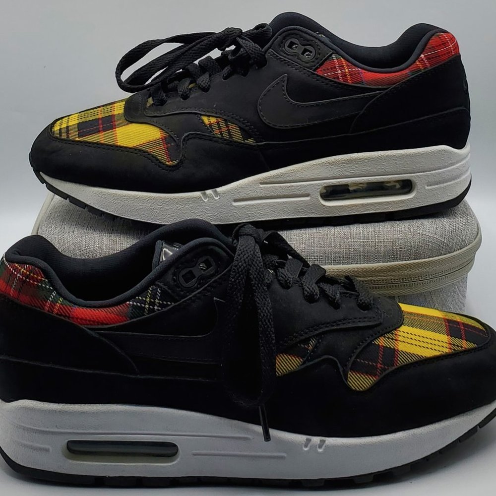 Nike Air Max 1 SE Tartan Woman's Size 8 BRAND NEW